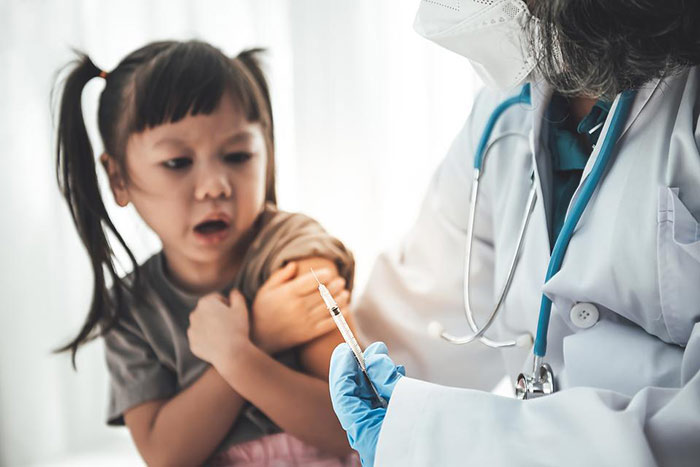 ترس از آمپول (تریپانوفوبیا یا سوزنهراسی) - فرجاد