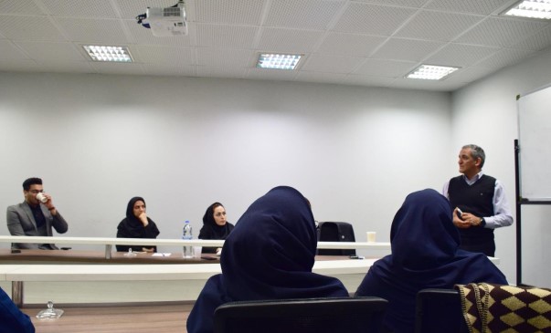   پنجمین جلسه ی بارش افکار فرجاد با مدیریت مهندس مهدی مشایخی مدیر عامل محترم گروه ?????? ????? قم